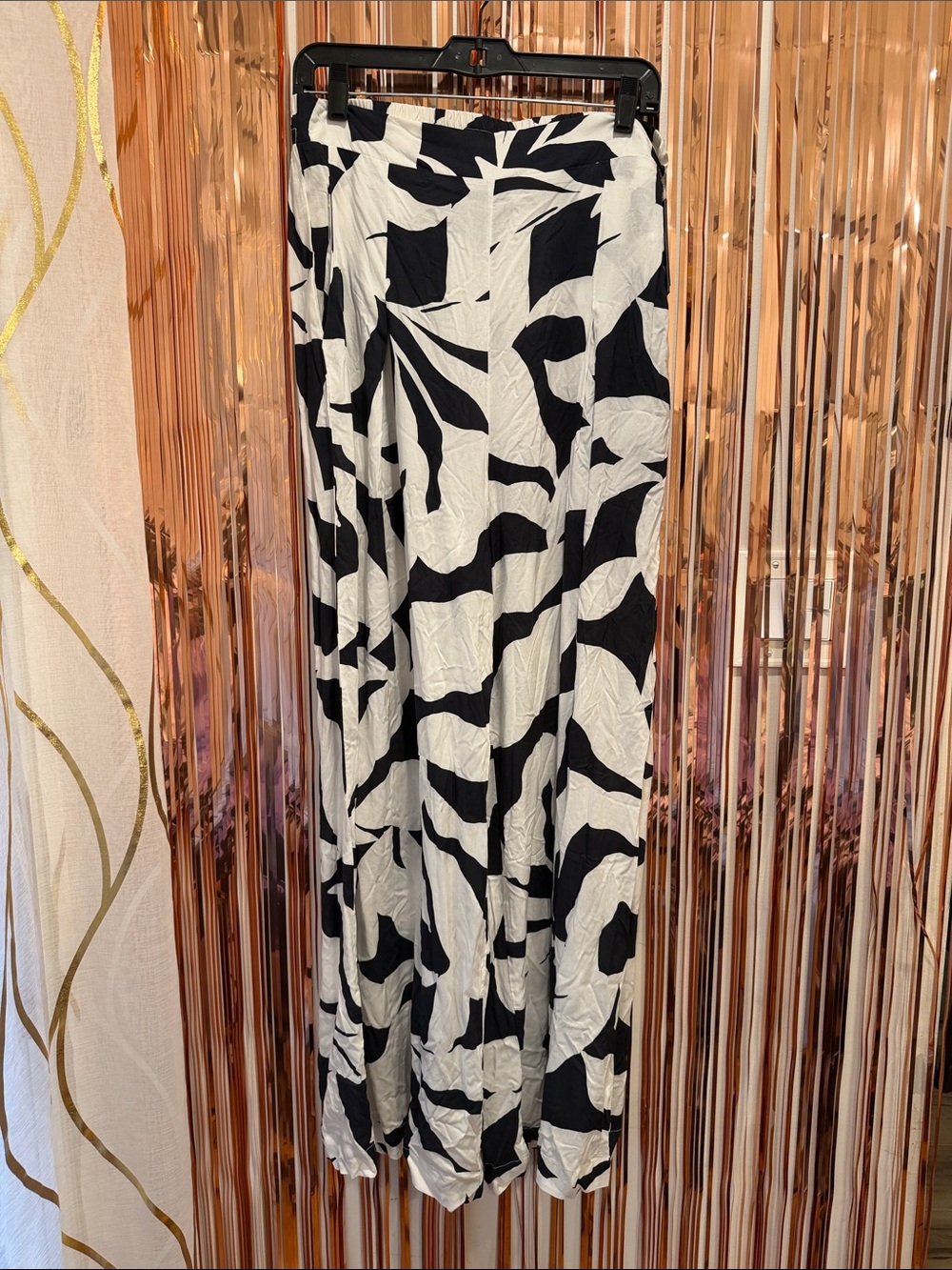 Vince Camuto Black & White Abstract Maxi Swim Coverup NEW M